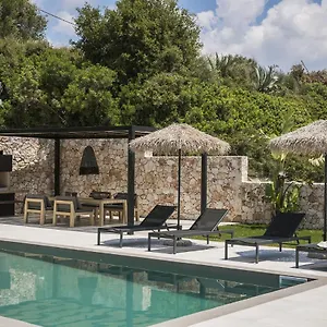 https://kefalonian-chic-villas.kefaloniahotels.net