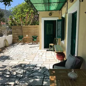 https://lenas-traditional-villa.kefaloniahotels.net